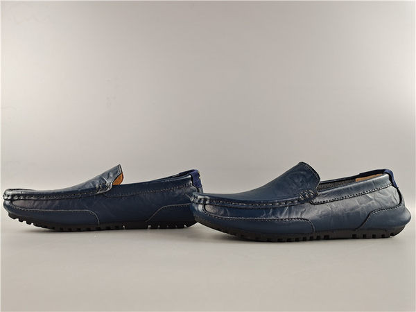 Novi model casual muških mokasina ravnog potplata od eko kože