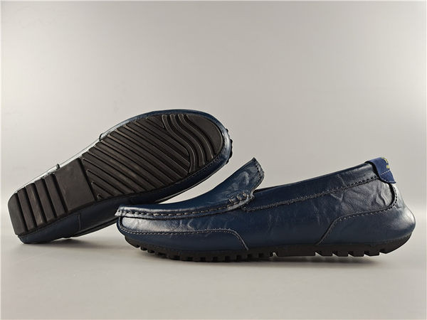 Novi model casual muških mokasina ravnog potplata od eko kože