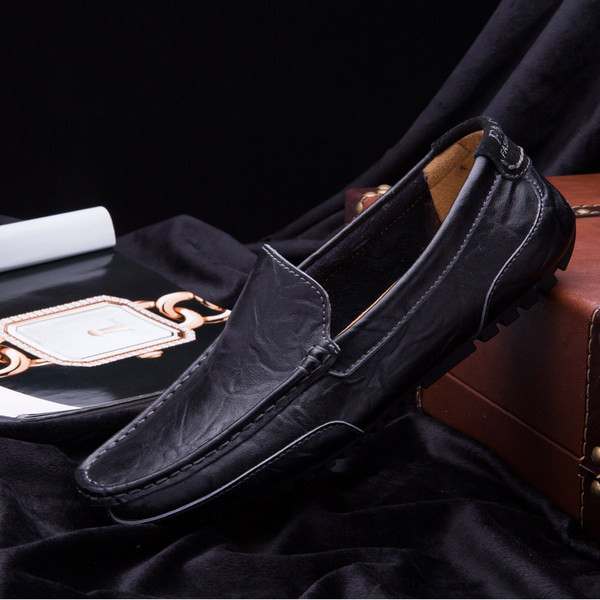 Vīriešu ādas mokasīni trīs krāsās