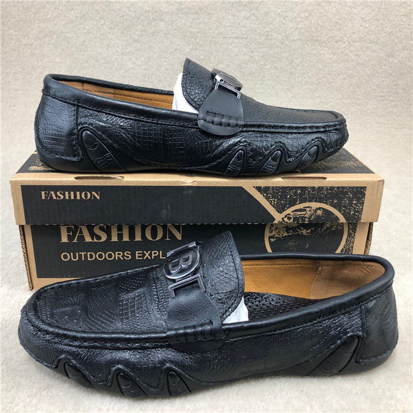 Férfi mokaszin - lapos talppal és fém elemmel