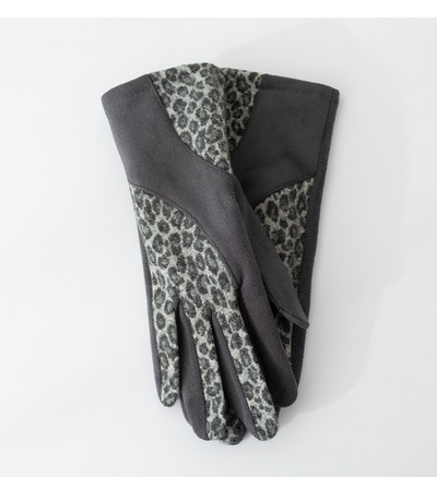 Modes sieviešu cimdi ar dzīvnieku rakstu