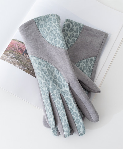 Modes sieviešu cimdi ar dzīvnieku rakstu