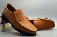 Vīriešu tīri klaipi ar plakanu zoli