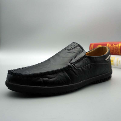 Vīriešu tīri klaipi ar plakanu zoli