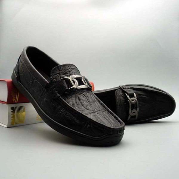 Vīriešu mokasīni no eko ādas ar metāla elementiem