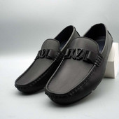 Κομψά μοκασίνια για άνδρες από οικολογικό δέρμα και μεταλλικό στοιχείο