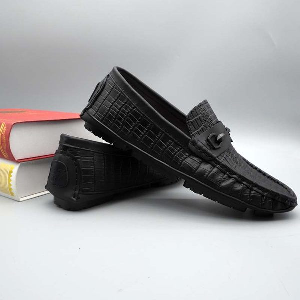 Vīriešu mokasīni ar sprādzi