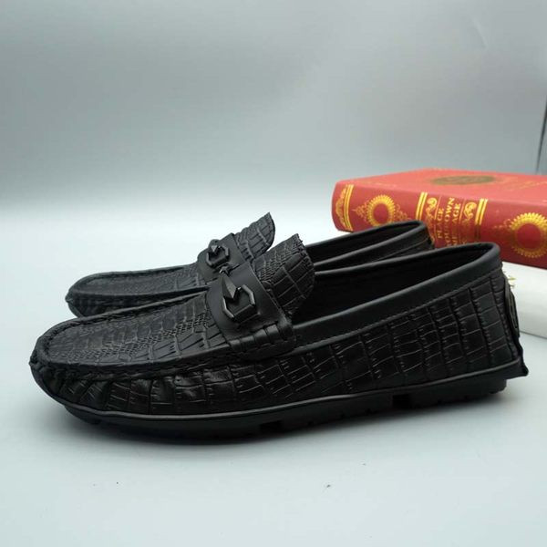 Vīriešu mokasīni ar sprādzi