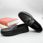 Öko bőrből készült férfi mokaszin új modell fekete színben