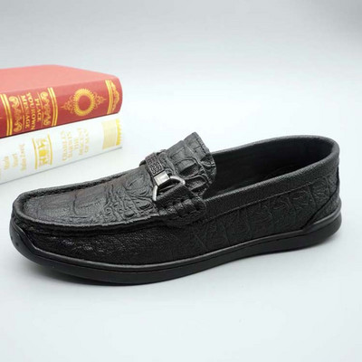 Öko bőrből készült férfi mokaszin új modell fekete színben