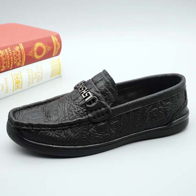 Öko bőrből készült férfi mokaszin új modell fekete színben