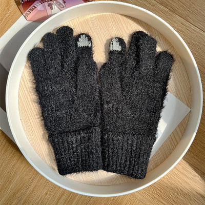 Γυναικεία μονόχρωμα γάντια με επένδυση