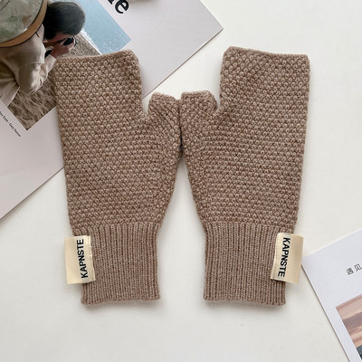 Ženske pletene rukavice bez prstiju