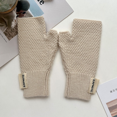 Ženske pletene rukavice bez prstiju