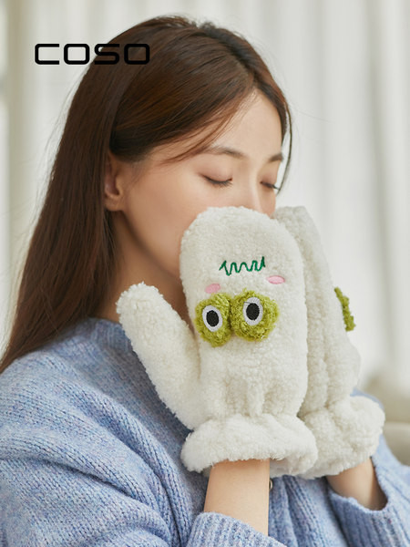 Dūnu cimdi ar izšuvumu un 3D elementu sievietēm