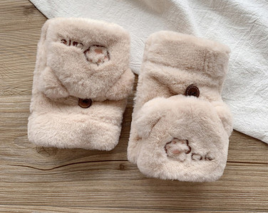 Γυναικεία γάντια με κέντημα