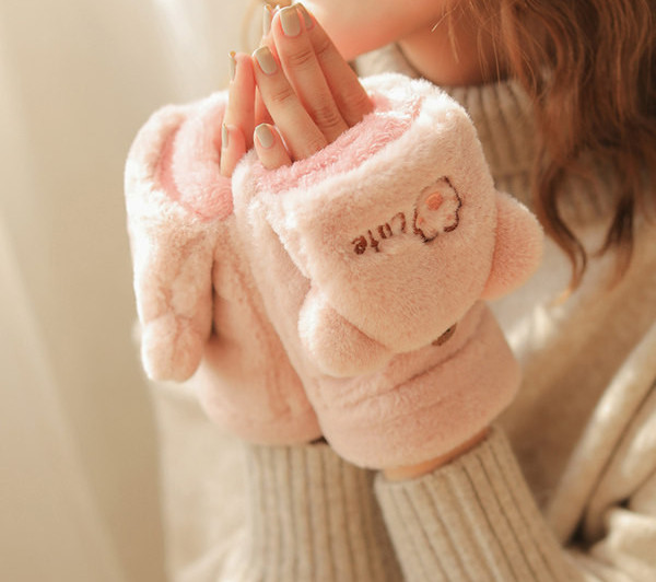 Γυναικεία γάντια με κέντημα