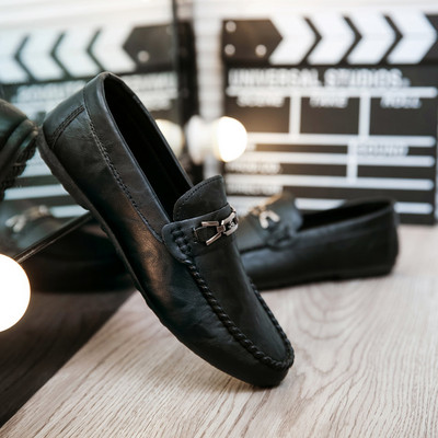 Öko-nahast valmistatud meeste pidulikud mokassiinid