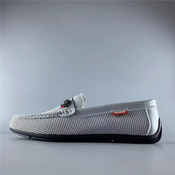 Ikdienas vīriešu mokasīni ar metālisku apdari