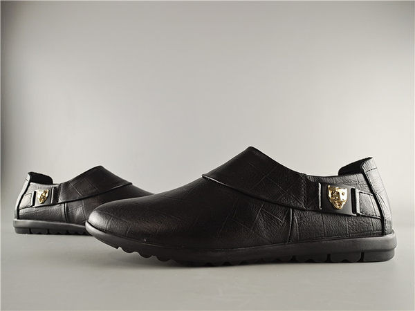 Mūsdienīgi vīriešu apavi melnā krāsā