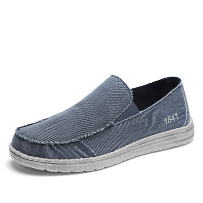 Lapos talpú vászoncipők férfiaknak