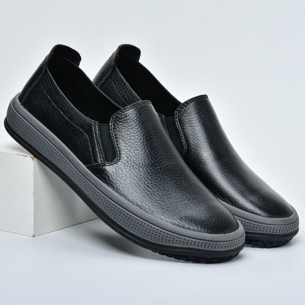 Férfi fekete mokaszin tiszta modell