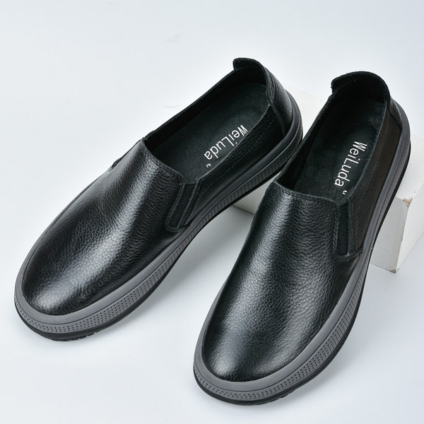 Férfi fekete mokaszin tiszta modell