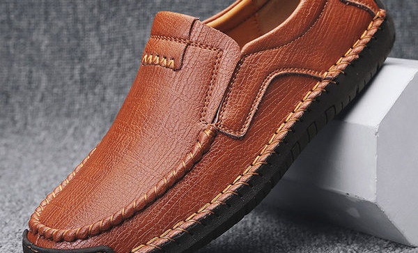 Ανδρικά μοντέρνα μοκασίνια από τεχνητό δέρμα