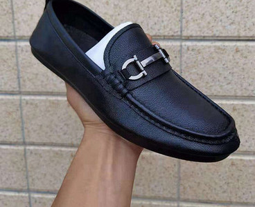 Casual μοκασίνια με μεταλλική διακόσμηση για άνδρες - ασπρόμαυρο χρώμα