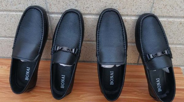 Ανδρικές μαύρες αγκράφες