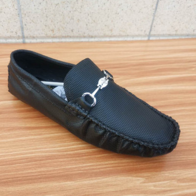 Vīriešu mokasīni ar sprādzi četrās krāsās