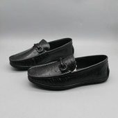 Vīriešu mokasīni ar metāla elementu vīriešiem