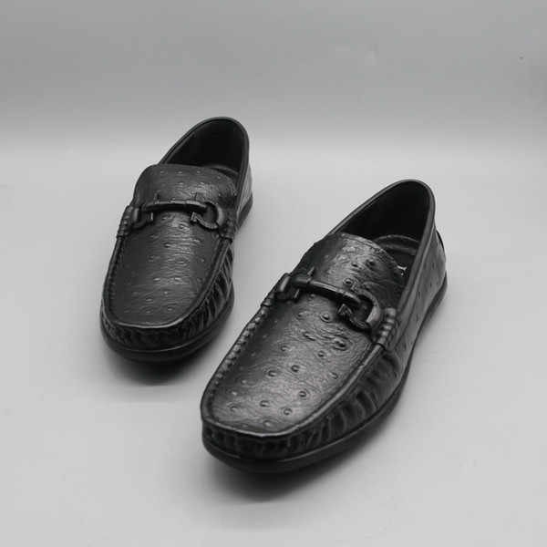 Vīriešu mokasīni ar metāla elementu vīriešiem