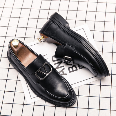 Vīriešu mokasīni ar sprādzi divās krāsās