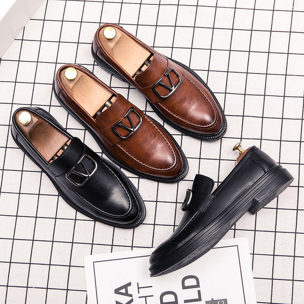 Vīriešu mokasīni ar sprādzi divās krāsās