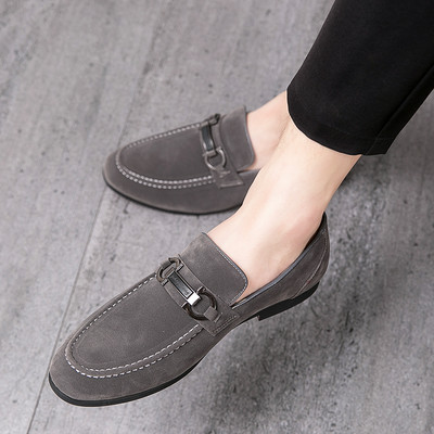 Vīriešu mokasīni trīs krāsās ar metāla elementu