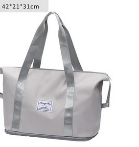 Sportski model prijenosne putne torbe s patentnim zatvaračem