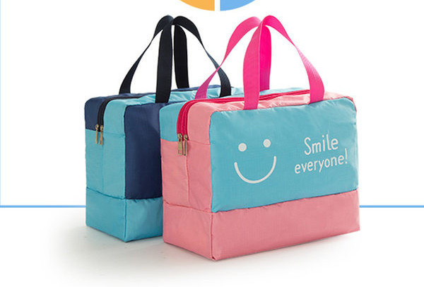 Vandeniui atsparus nešiojamas kelioninis krepšys su spauda