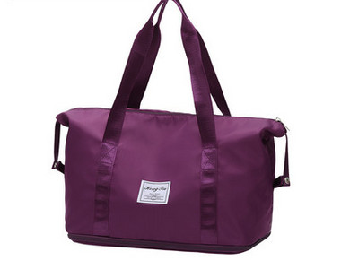 Τσάντα ταξιδιού με στάμπα και χερούλι