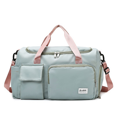 Napi sporttáska sok zsebbel