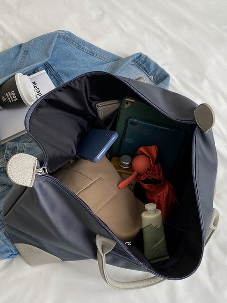 Ceļojumu soma ar lielu iekšējo ietilpību