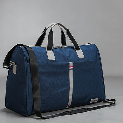 Dnevna torba s velikim unutarnjim kapacitetom