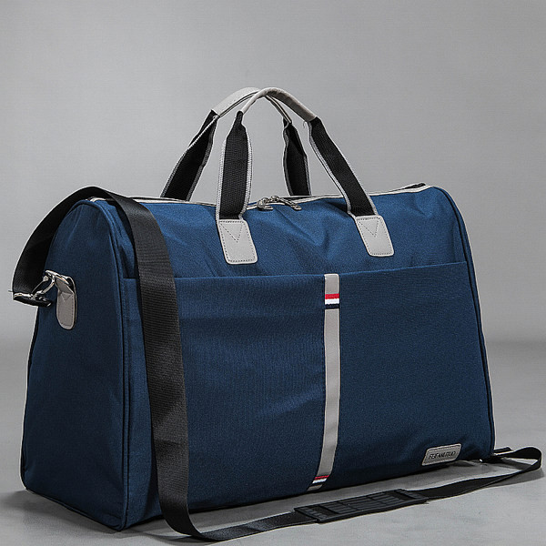 Dnevna torba s velikim unutarnjim kapacitetom