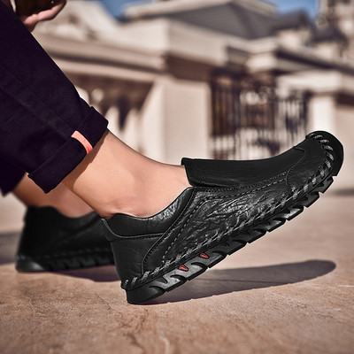 Vīriešu mokasīni no eko ādas divās krāsās