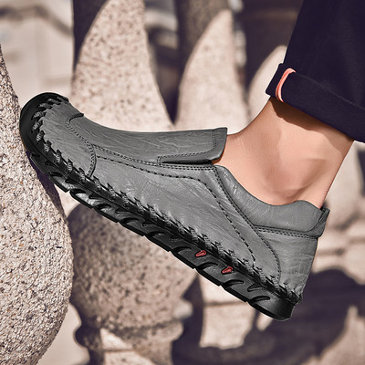 Vīriešu mokasīni no eko ādas divās krāsās