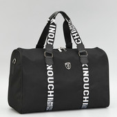 Sportos fekete táska felirattal