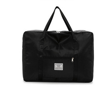 Kézipoggyásztáska külső zsebbel