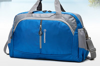 Sporta ceļojumu soma ar uzrakstu