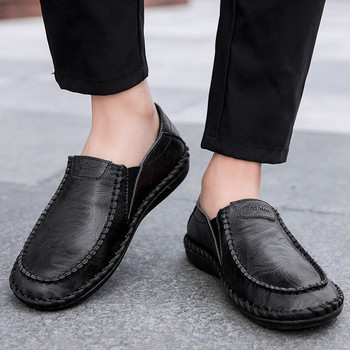 Κλασικά μοντέλα δερμάτινα loafers για άνδρες με επίπεδη σόλα