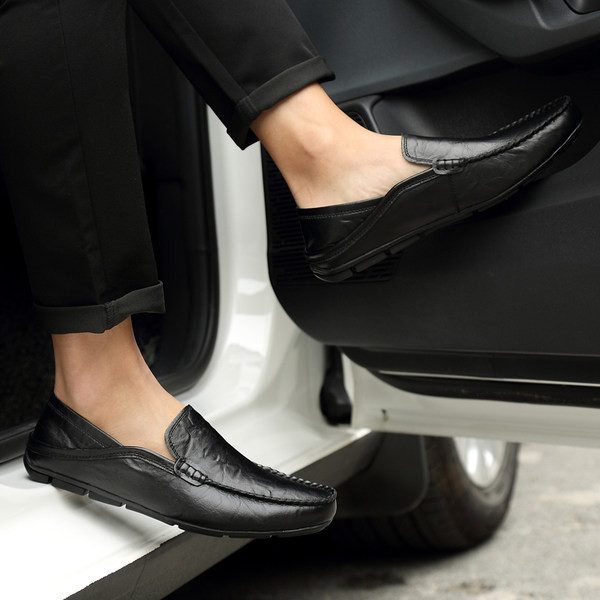 Elegantan model muških mokasina od eko kože